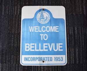 image of old welcome to bellevue sign