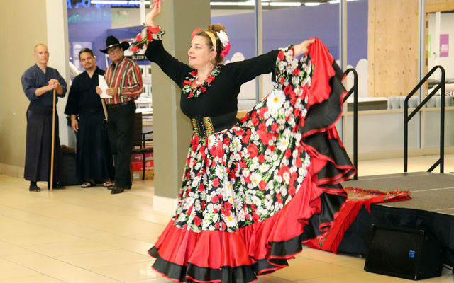 Flamenco dancing at Factoria Marketplace for Welcoming Week in 2019.