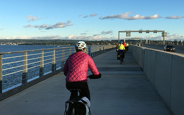 520-bike-path.jpg 520-bike-path.jpg