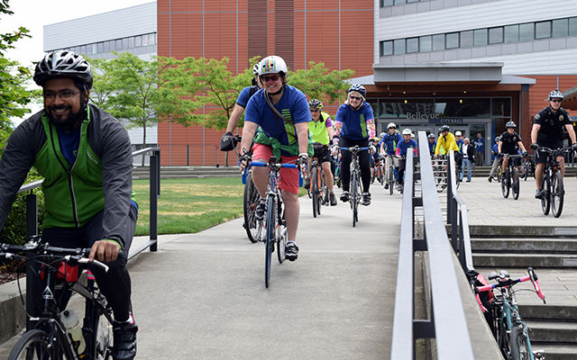 Bikers-City-Hall.JPG