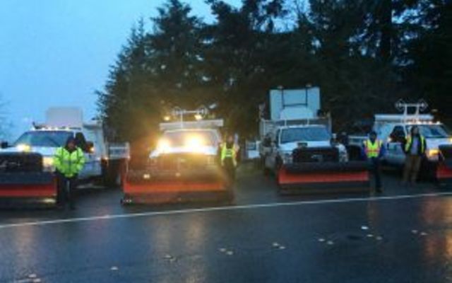 snow_crews_on_standby-300x200.jpg snow_crews_on_standby-300x200.jpg