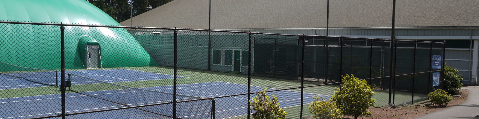 Robinswood Tennis Center - outside
