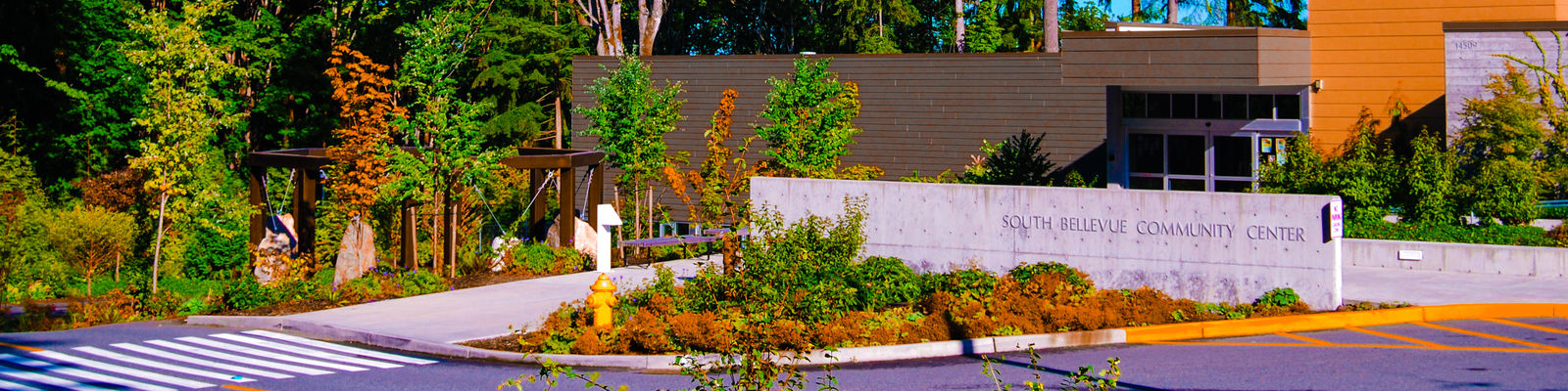 photo of South Bellevue Community Center entrance