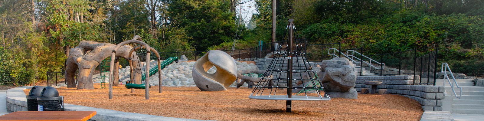 photo of Newport Hills Woodlawn Park playground