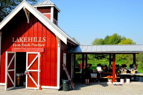 Lake Hills Greenbelt Produce Stand