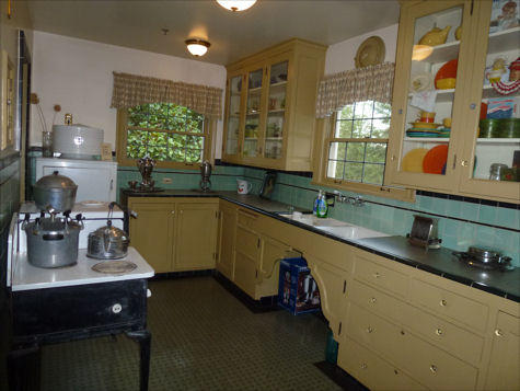 Winters House - kitchen