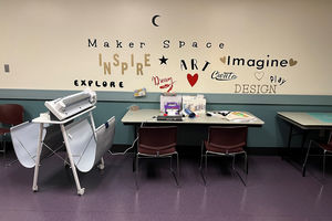 image of teen makerspace at crossroads community center