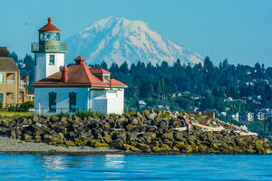 landscape Image of Alki point Lighthouse with Mount Rainier in background