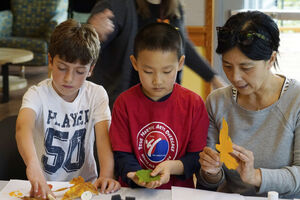 Bellevue community members creating arts and crafts